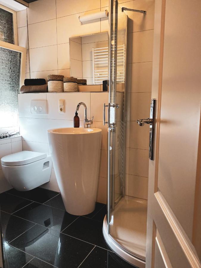 Ring Residenz In Adenau Direkt Am Nuerburgring Bed & Breakfast Bagian luar foto